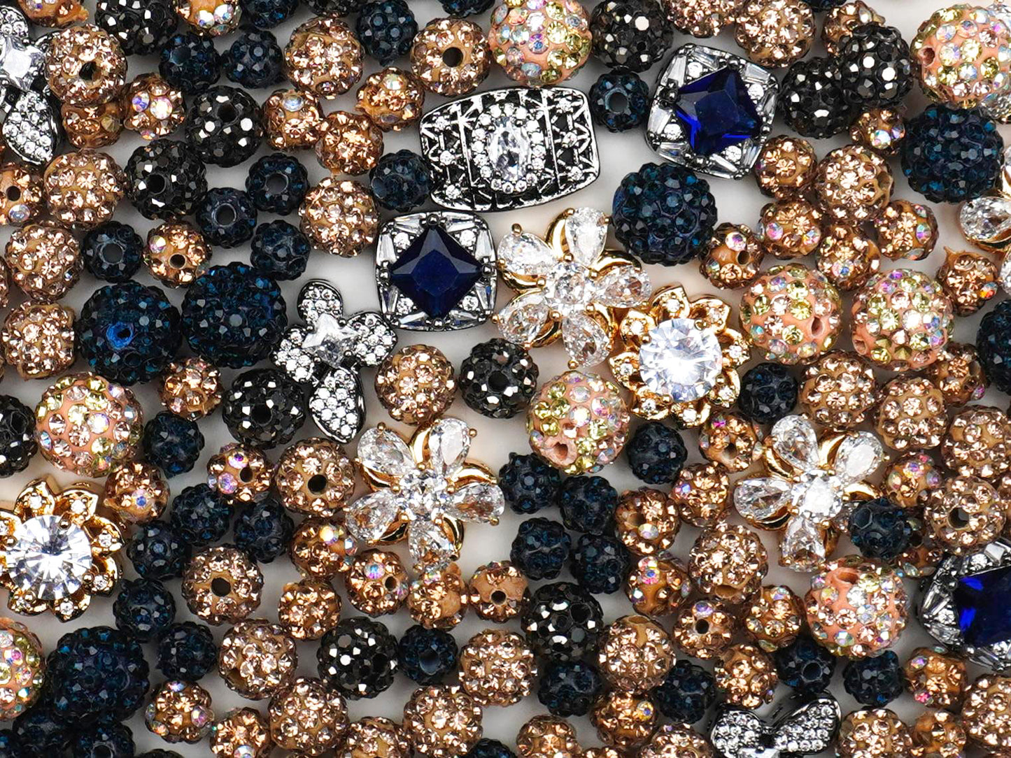 TREASURE-Plus-Midnight Chic