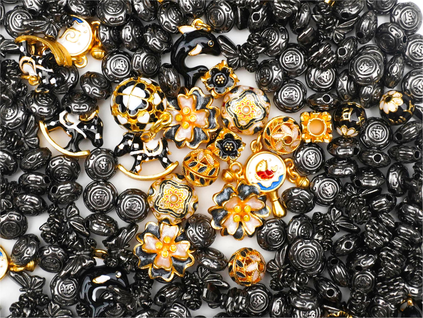 The TREASURE-Retro Toy Box